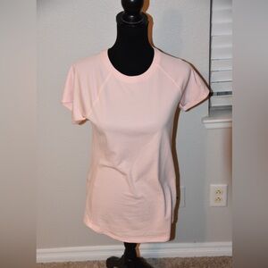 The North Face Baby Pink Size Small Flash Dry Tee